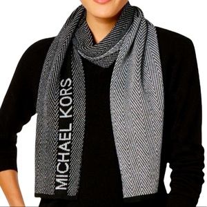 Michael Kors Black & Silver Metallic Logo Scarf (MK) New Without Tags 10”x60”🖤